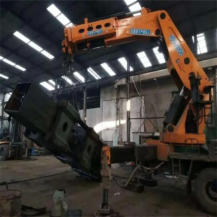 龙泉驿130吨折臂吊车出租吊机租赁附近电话