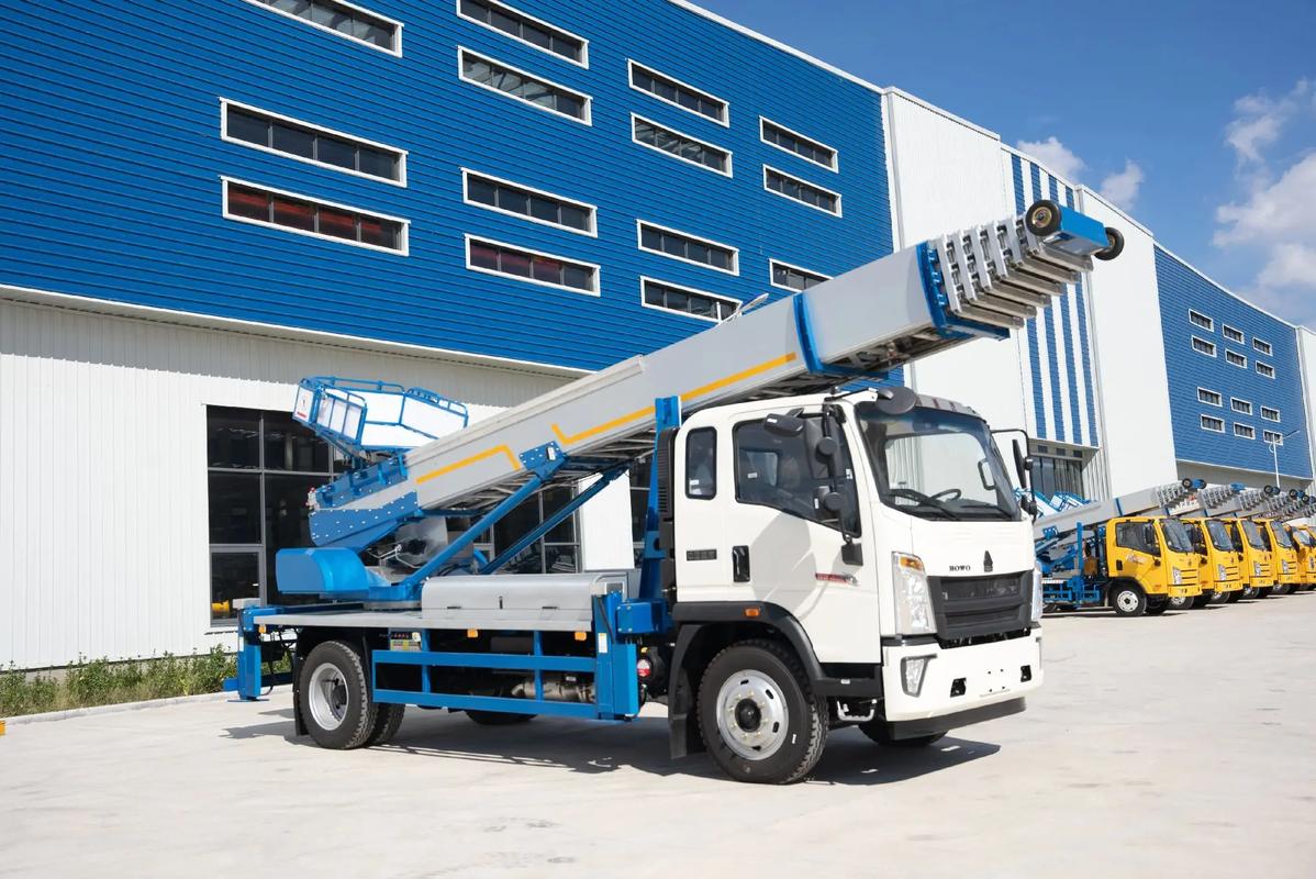 龙泉驿出租云梯车高空作业车 建筑垃圾搬运